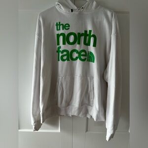 Northface hoodie ￼
Women’s size large